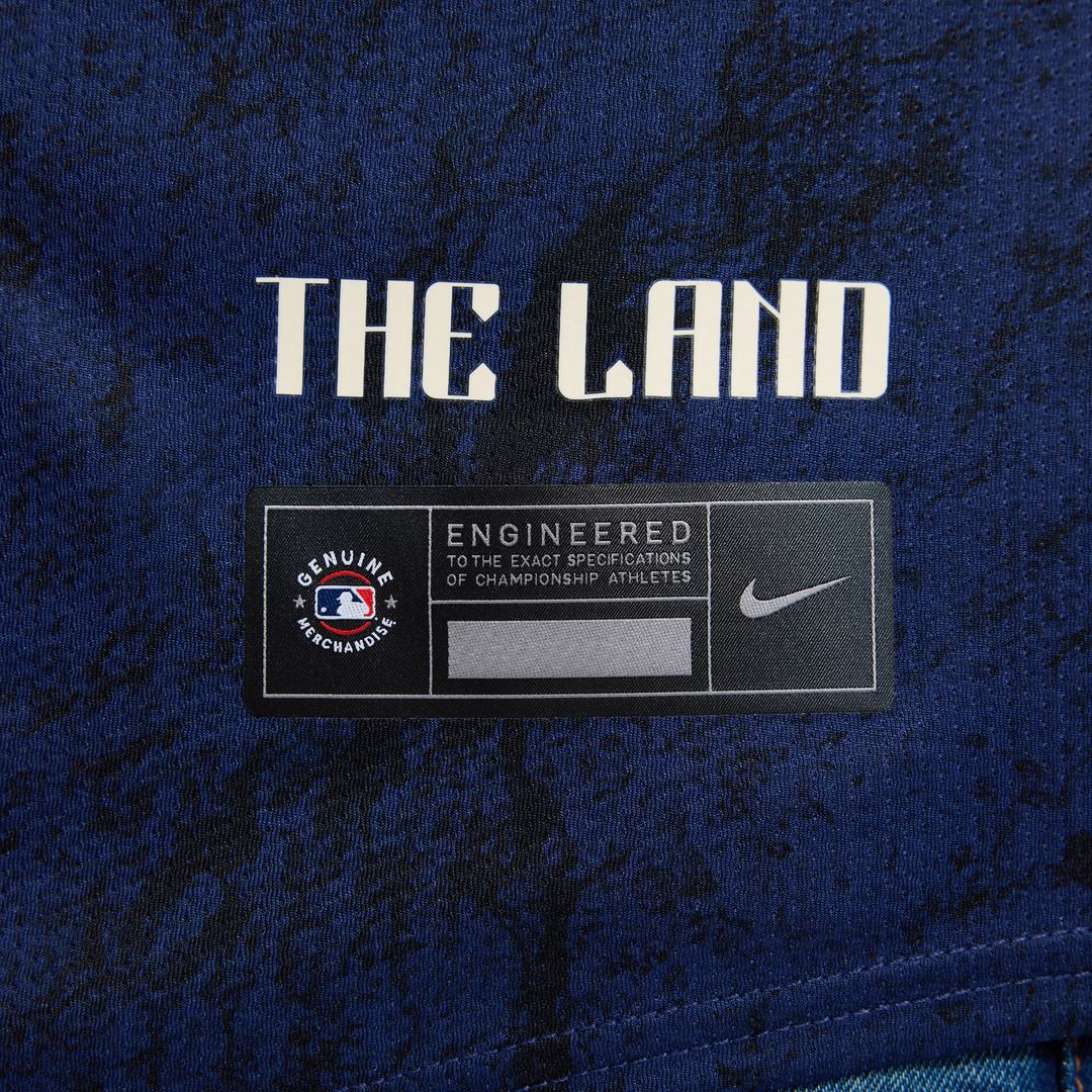 Cleveland Guardians Nike City Connect Limited Jersey - Navy