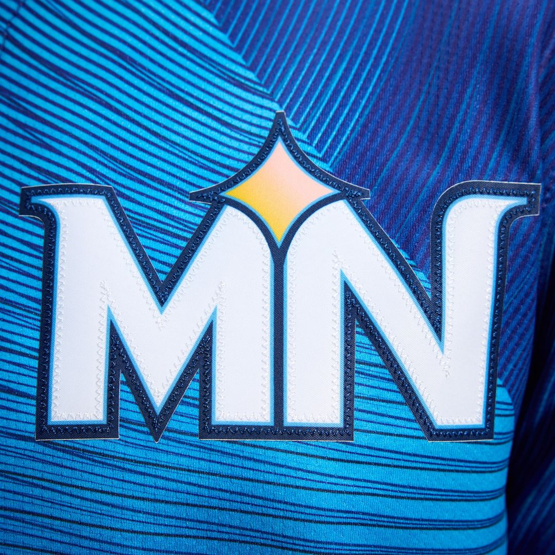 Minnesota Twins Nike City Connect Limited Jersey - Royal
