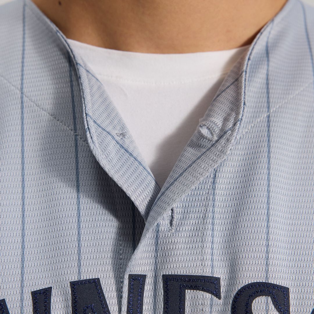 Minnesota Twins Nike Alternate Replica Team Logo Jersey - Navy